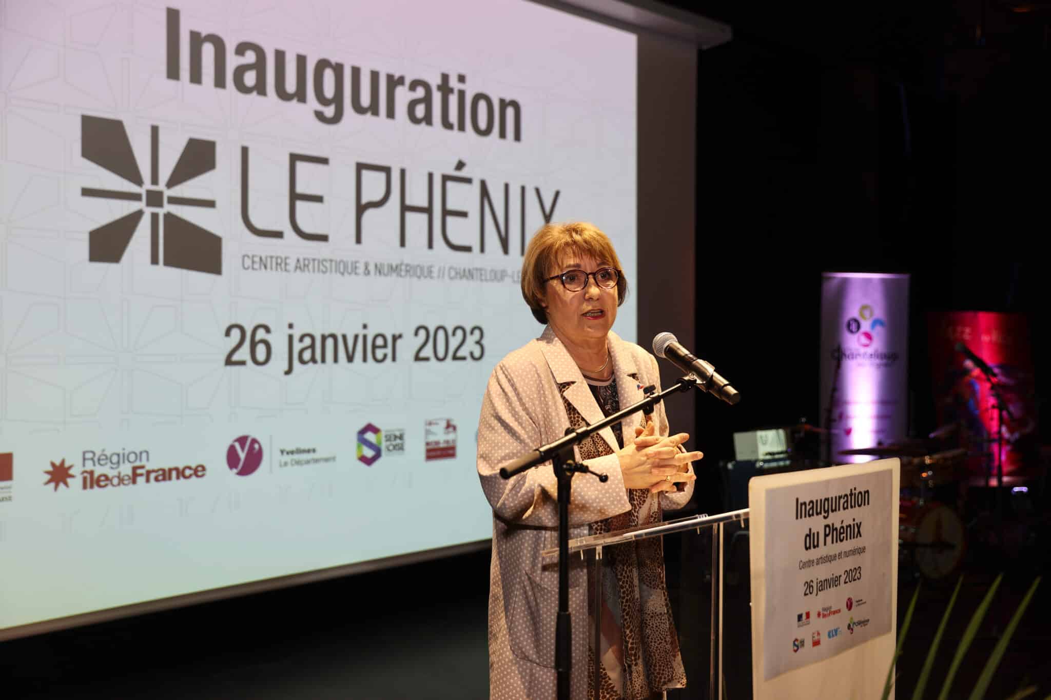 Le Ph Nix Renait De Ses Cendres Chanteloup Les Vignes Association